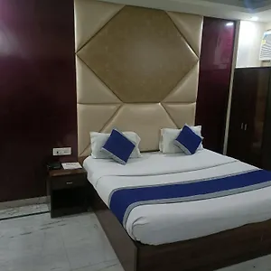 Hotel Ringer, New Delhi